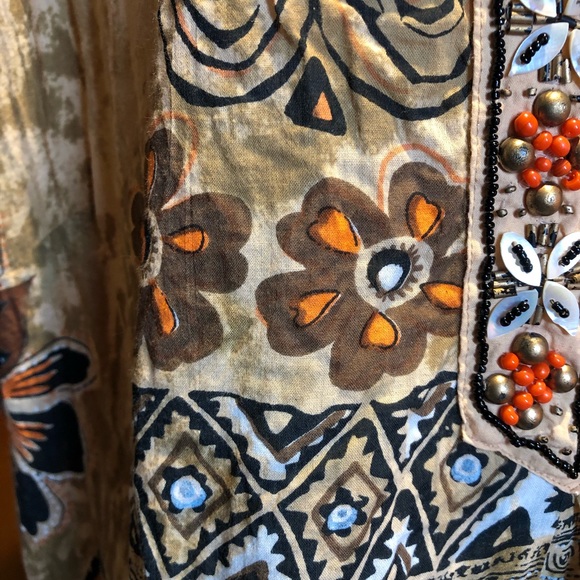 Woman’s Beaded Blouse Mixed Pattern & Beads Dress Barn 2X PF - Picture 6 of 7